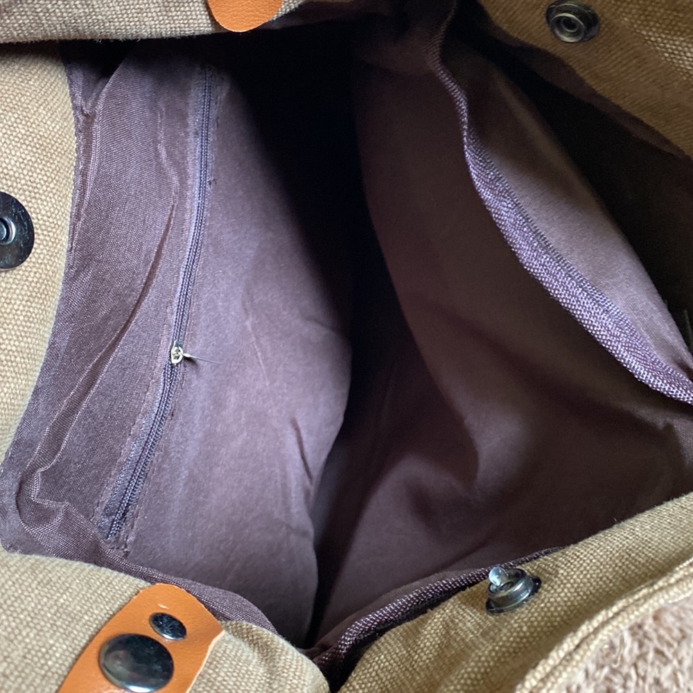 Tan purse - Picture 3 of 5
